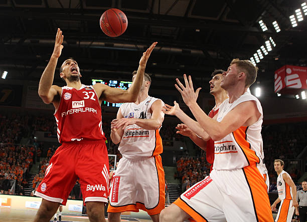 个面临困难 个面临困难